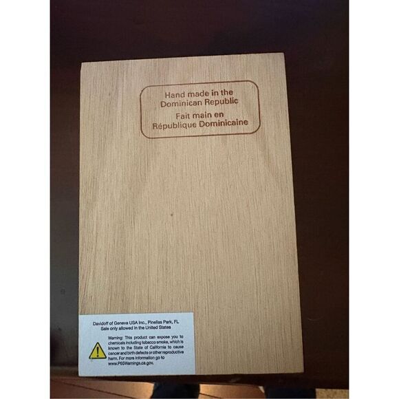 The Griffin's No. 500 Wooden Cigar Box, Empty, Sliding Lid, Great Condition - Picture 7 of 8